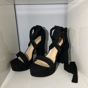 Fashion Nova Plot Twist Heels, Size 9
